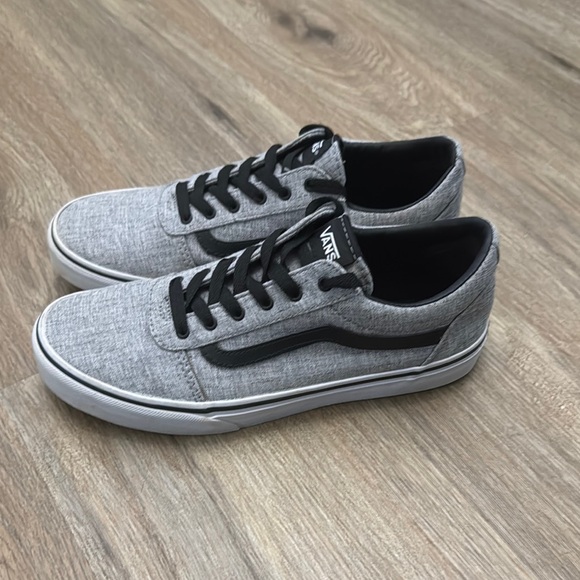Vans Gray and Black Sneakers Classic Style - Picture 3 of 8